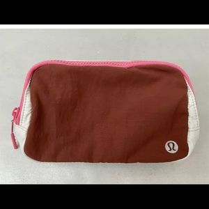 Lululemon Everywhere Belt Bag